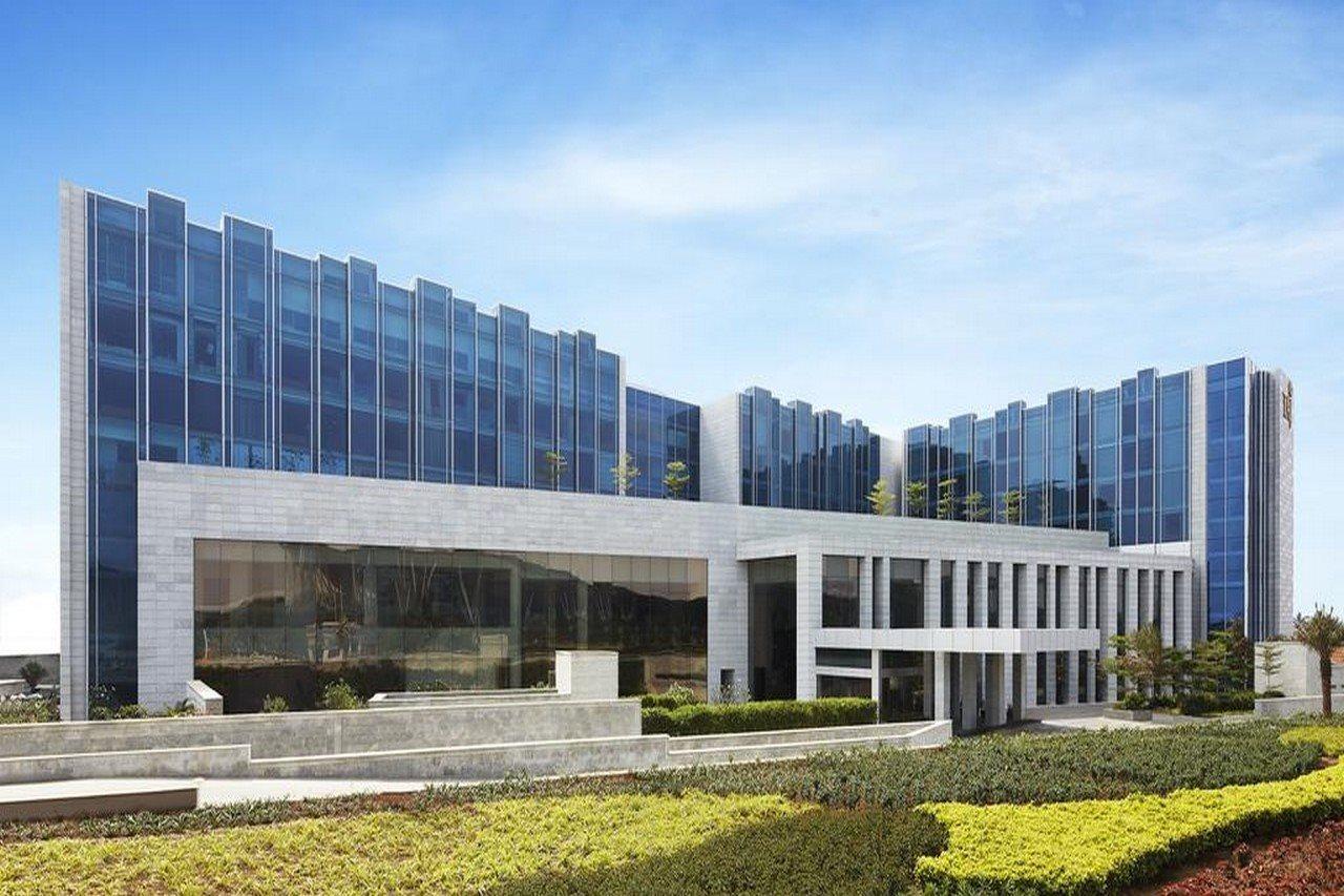 ทัช บังกะลอร์ Hotel Devanahalli ภายนอก รูปภาพ The new building of the University of Patras