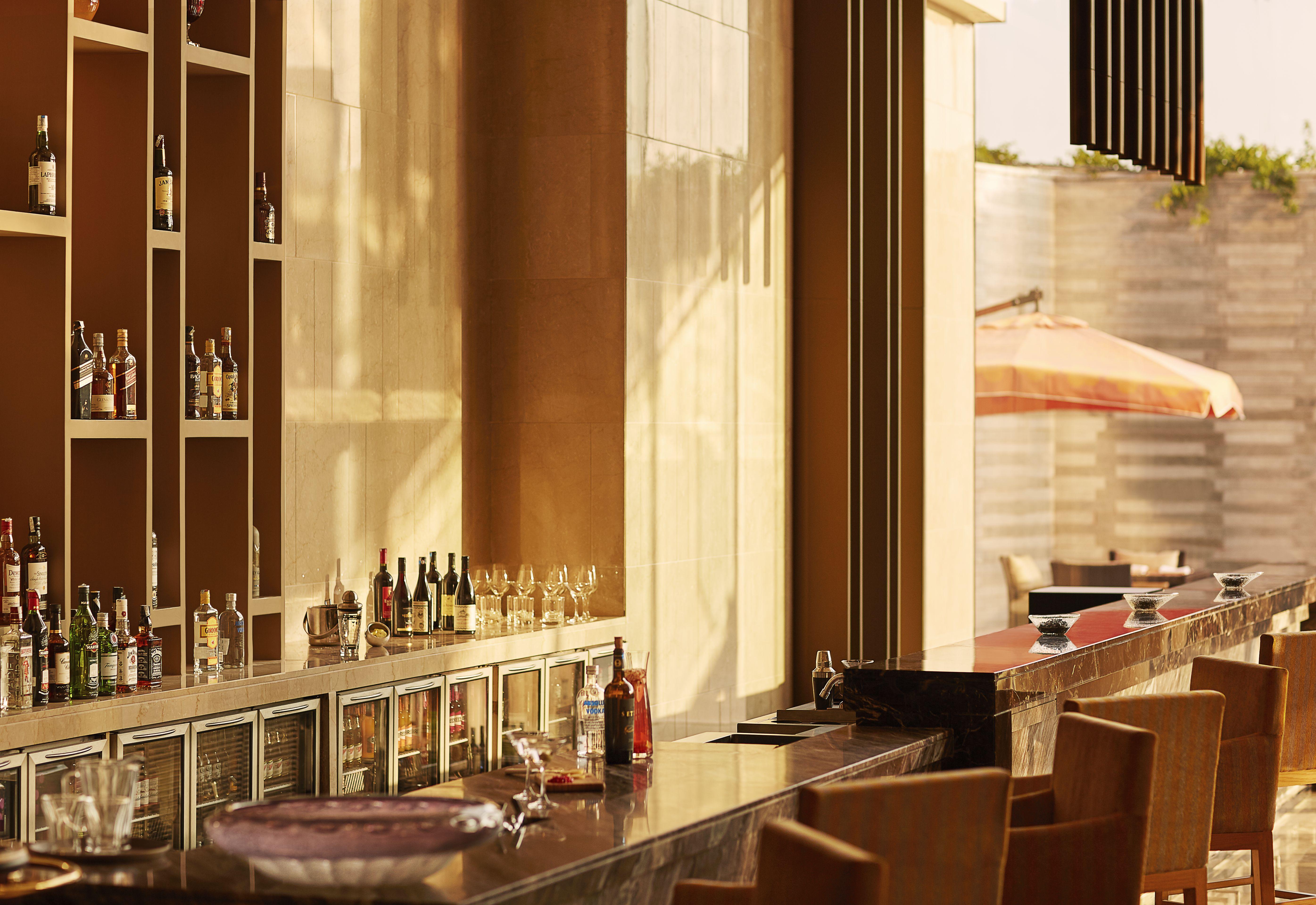 ทัช บังกะลอร์ Hotel Devanahalli ภายนอก รูปภาพ The bar at the hotel