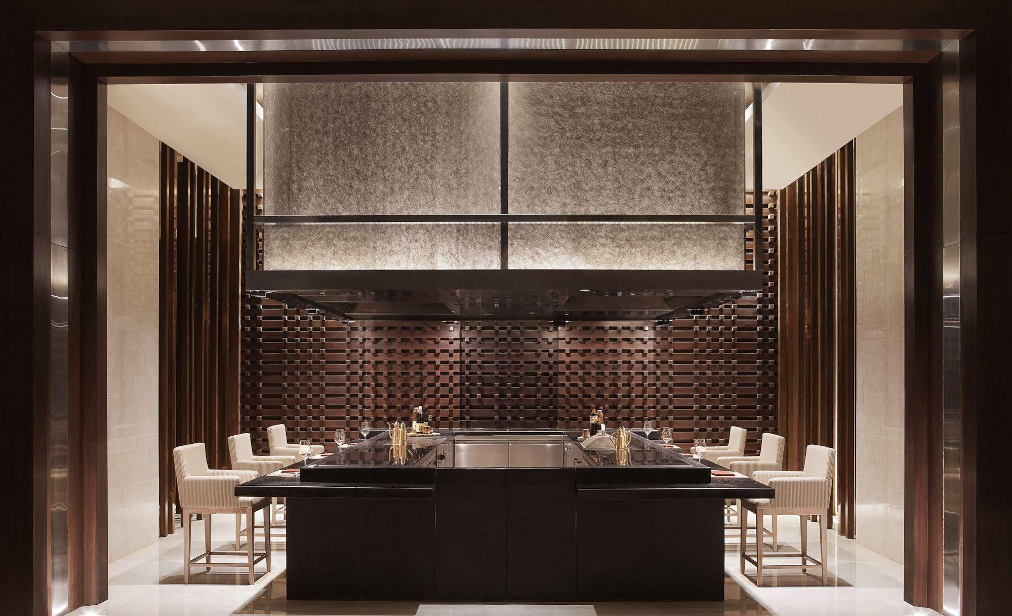 ทัช บังกะลอร์ Hotel Devanahalli ภายนอก รูปภาพ The interior of the restaurant