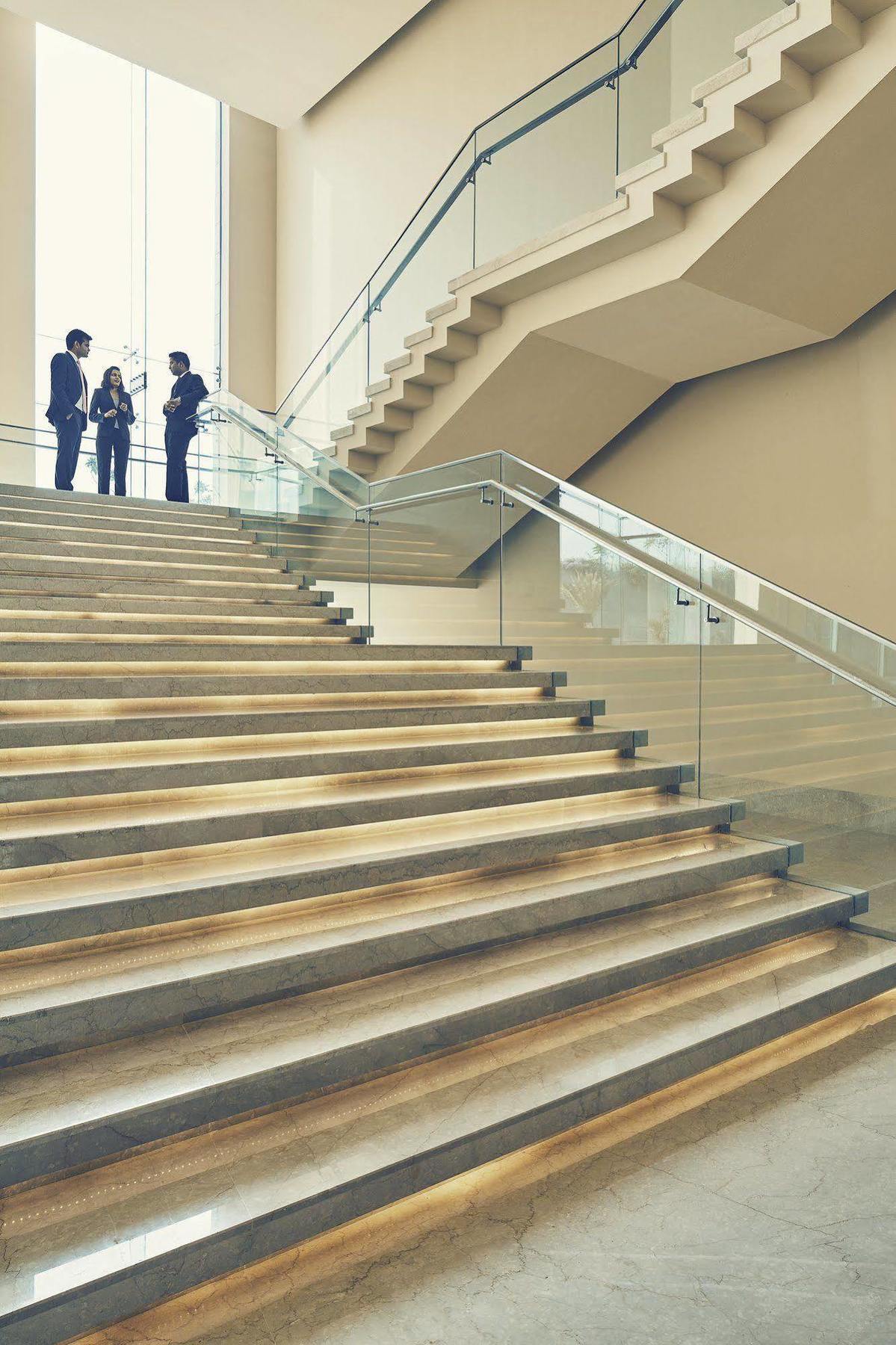 ทัช บังกะลอร์ Hotel Devanahalli ภายนอก รูปภาพ Stairs